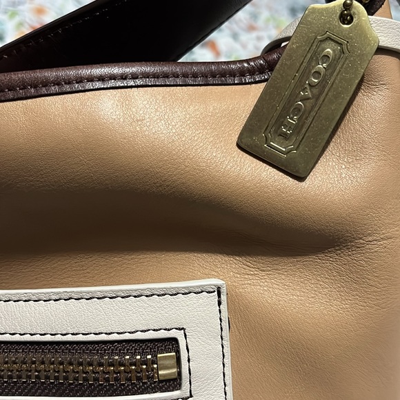 COACH Cream/Tan/Brown Leather Crossbody Bag Purse 👜 - Picture 10 of 10